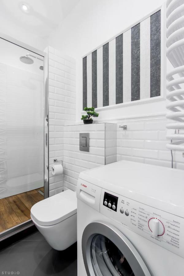 Clicktheflat The Warsaw Rising Museum Apartments 外观 照片