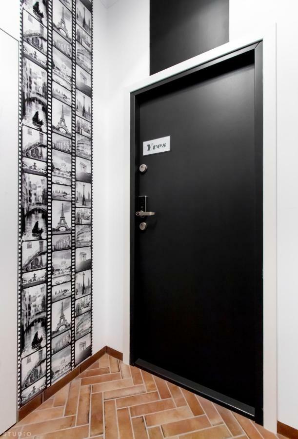 Clicktheflat The Warsaw Rising Museum Apartments 外观 照片